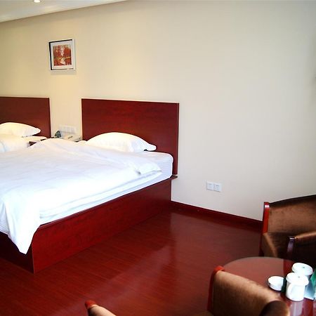 Greentree Inn Jiangsu Zhenjiang Jiangsu Science And Technology University Youth Square Express Hotel Chang-čou Exteriér fotografie